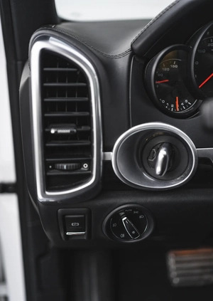 Porsche Cayenne cena 194999 przebieg: 139980, rok produkcji 2014 z Chełm małe 781